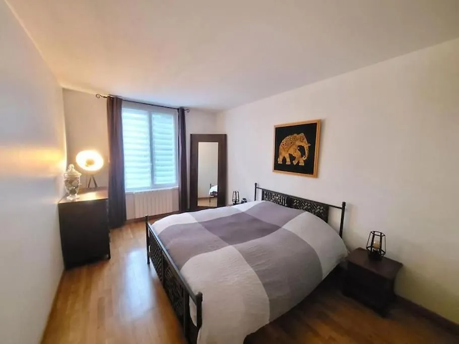 Appartement De 90M² Situe Dans Le Vieux-Lille. France